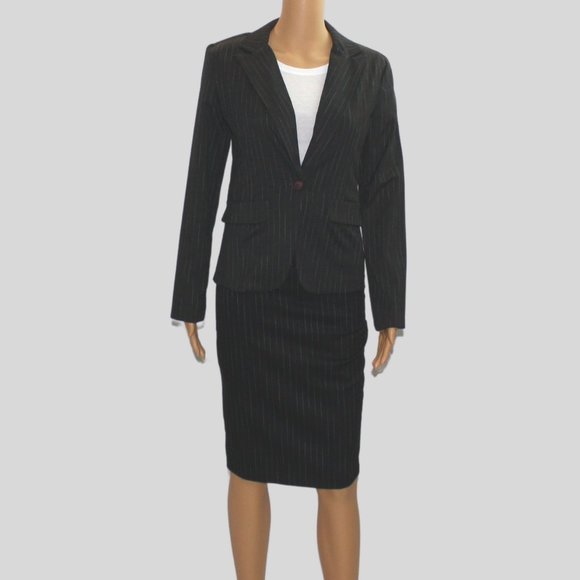 Women's Blazer and Skirt Set - Picture 1 of 3